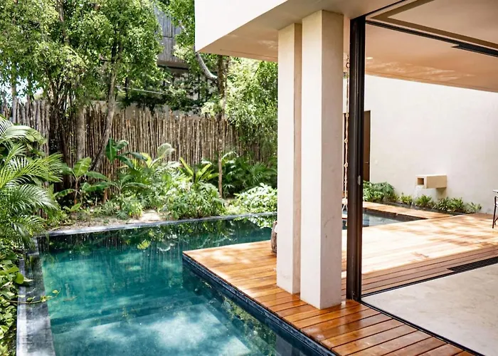 Essentia Luxury Jungle 2br With Private Pool *