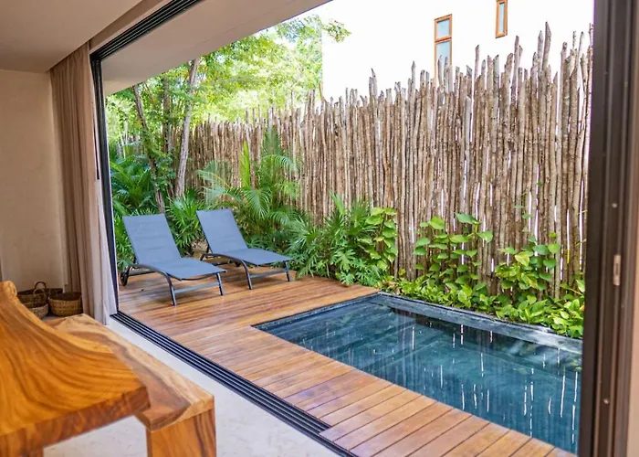 Apartment Essentia Luxury Jungle 2br With Private Pool