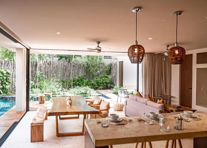 Apartment Essentia Luxury Jungle 2br With Private Pool